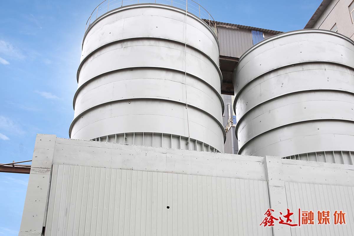 决战全年胜丨精心“备餐”保高炉，原料厂奋斗号角正响亮！